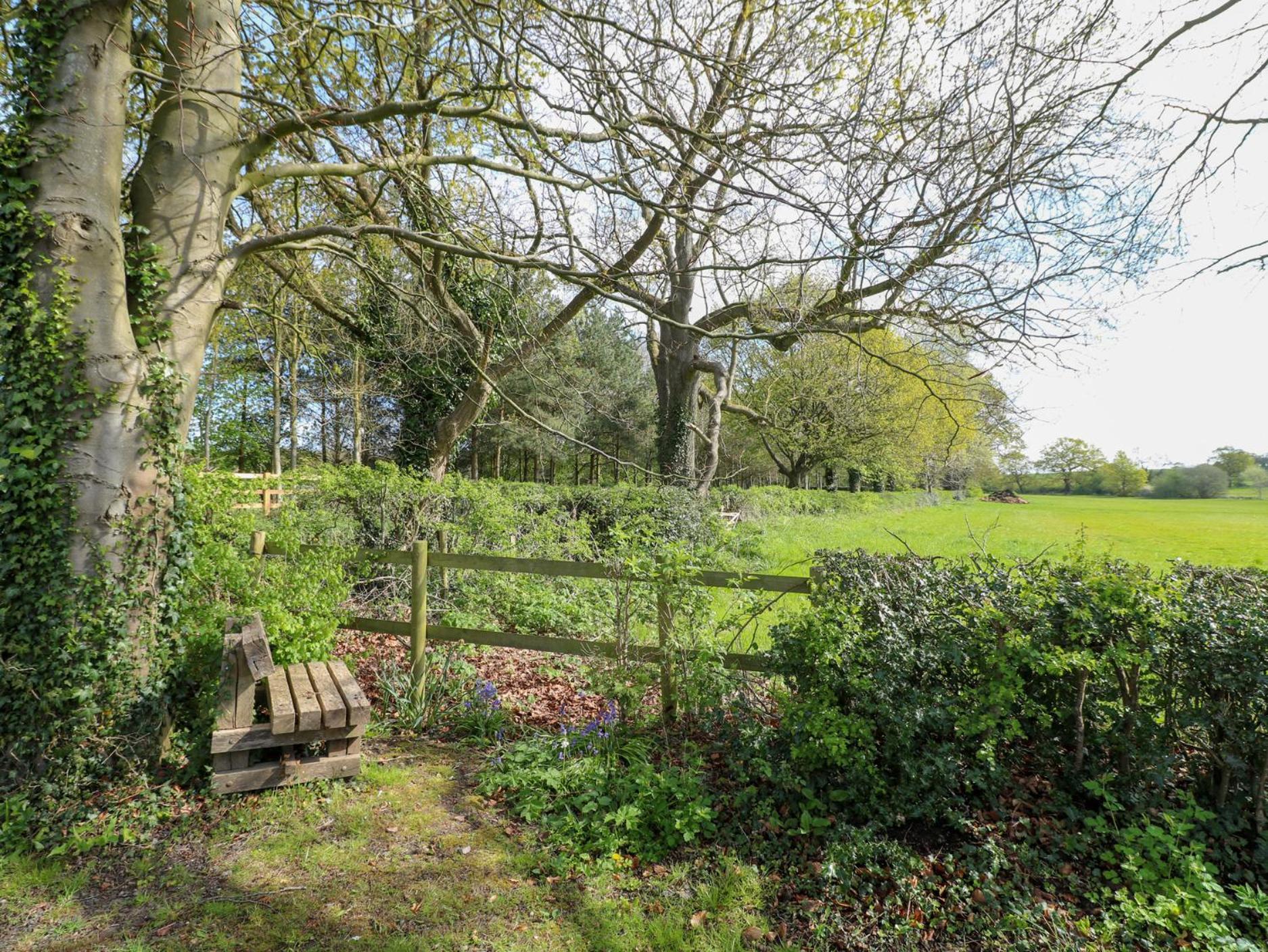 Hen House View Villa Rugeley Buitenkant foto